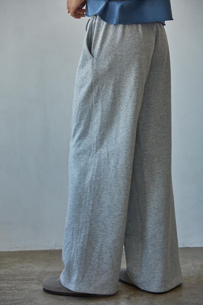 Onset Wide Leg Sweatpants