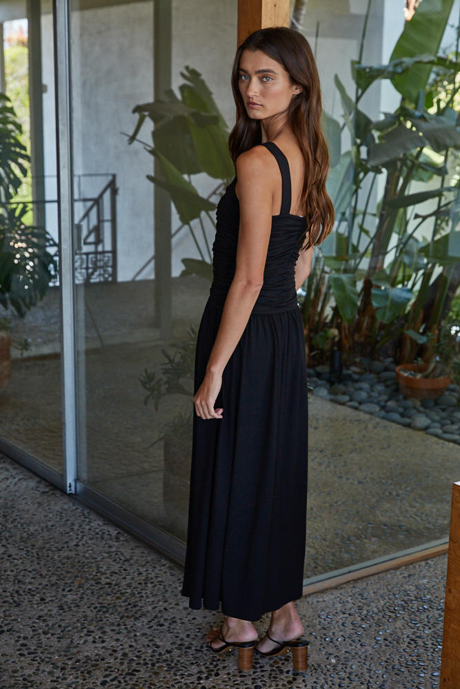 Lavinnea Shirred Maxi - Black