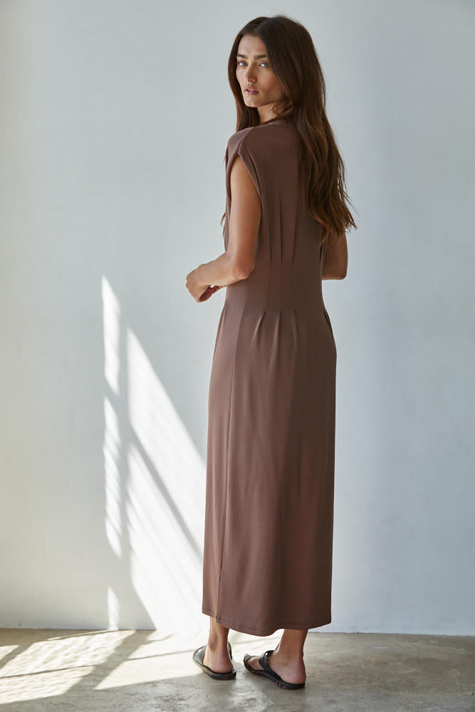 Peyton Fitted Waist Midi Dress - Brown
