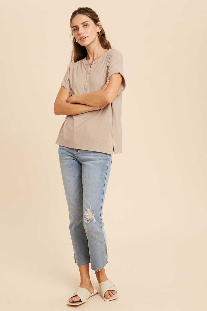 Sam Relaxed Knit Henley Tee - Mocha