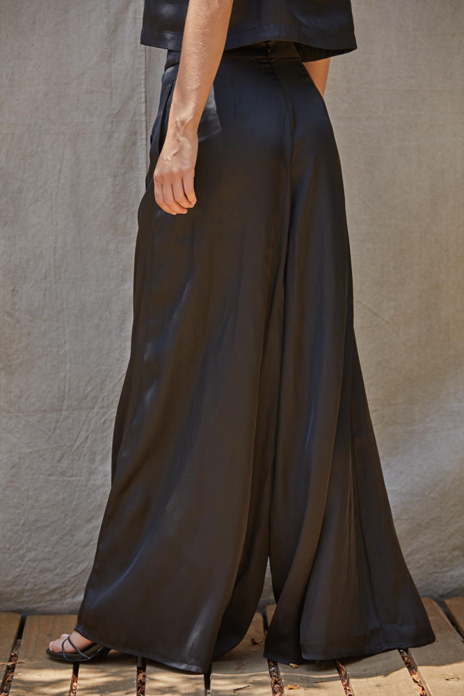 Tamra Wide Leg Satin Pants- Black