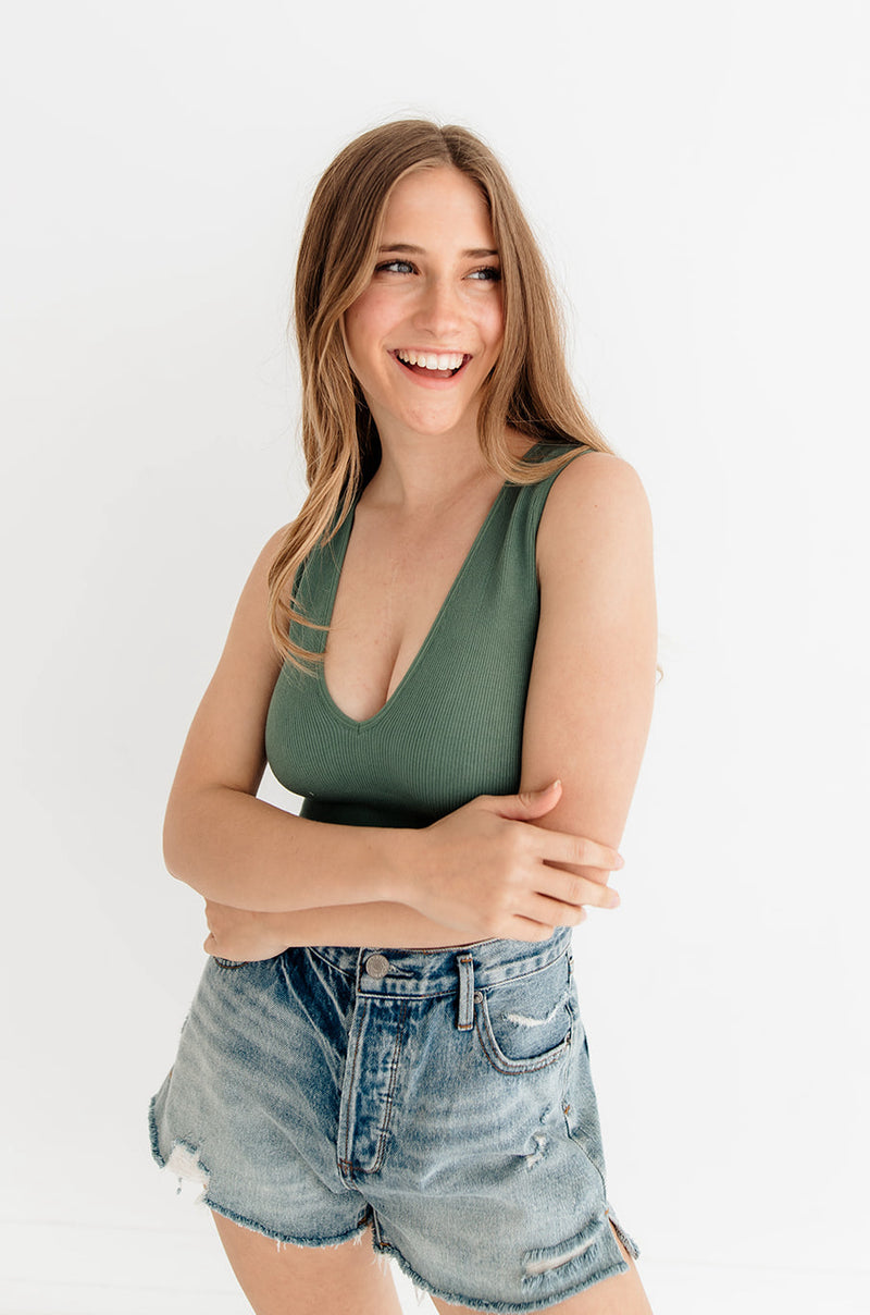 Jolie Ribbed Seamless Crop Top - Dark Sage