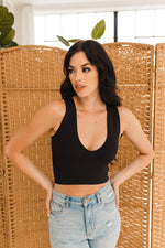 Jolie Ribbed Seamless Crop Top - Black