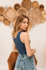 Jolie Ribbed Seamless Crop Top - Marine