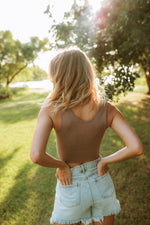 Jolie Ribbed Seamless Crop Top - Espresso