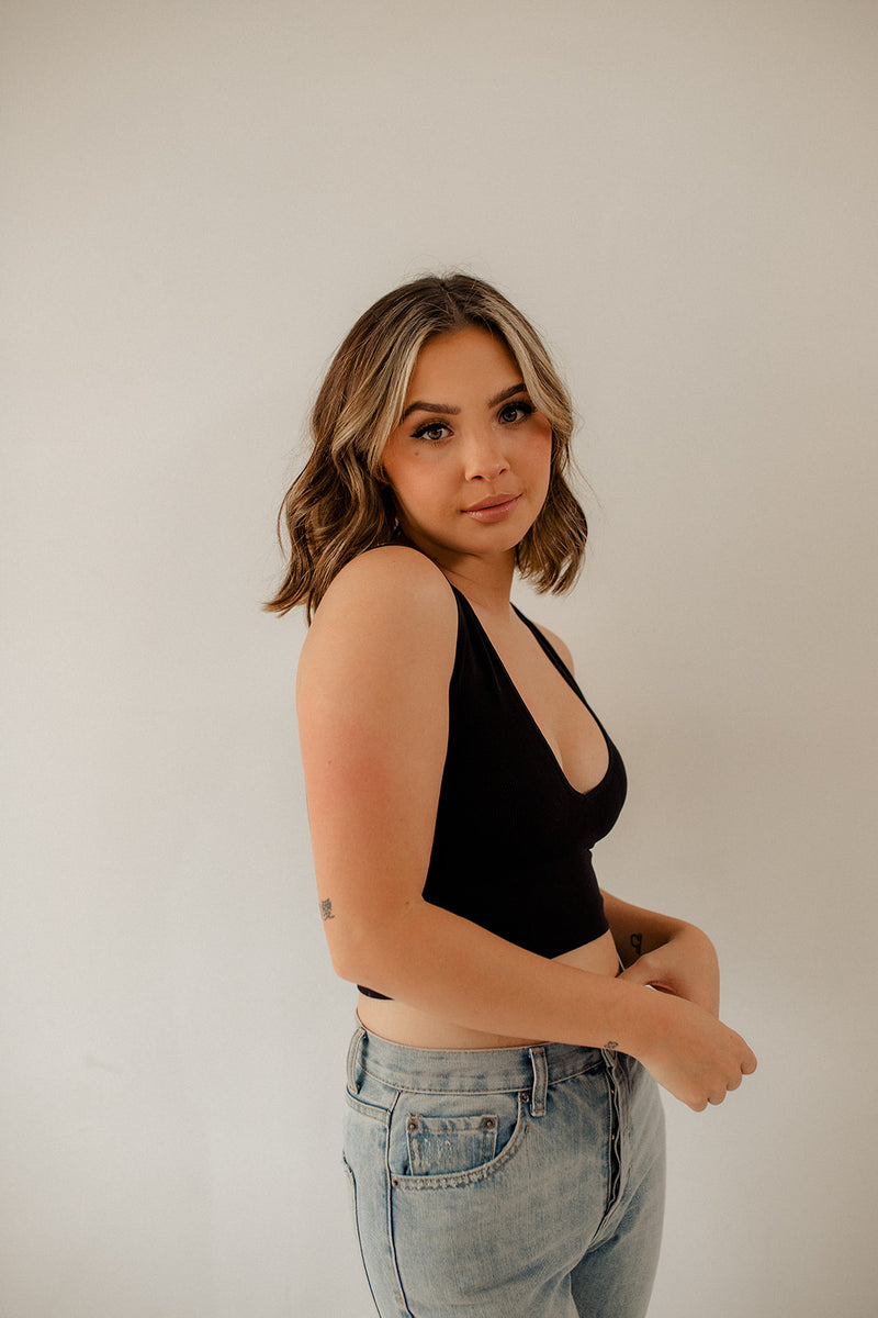 Jolie Ribbed Seamless Crop Top - Black