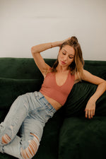 Jolie Ribbed Seamless Crop Top - Chestnut
