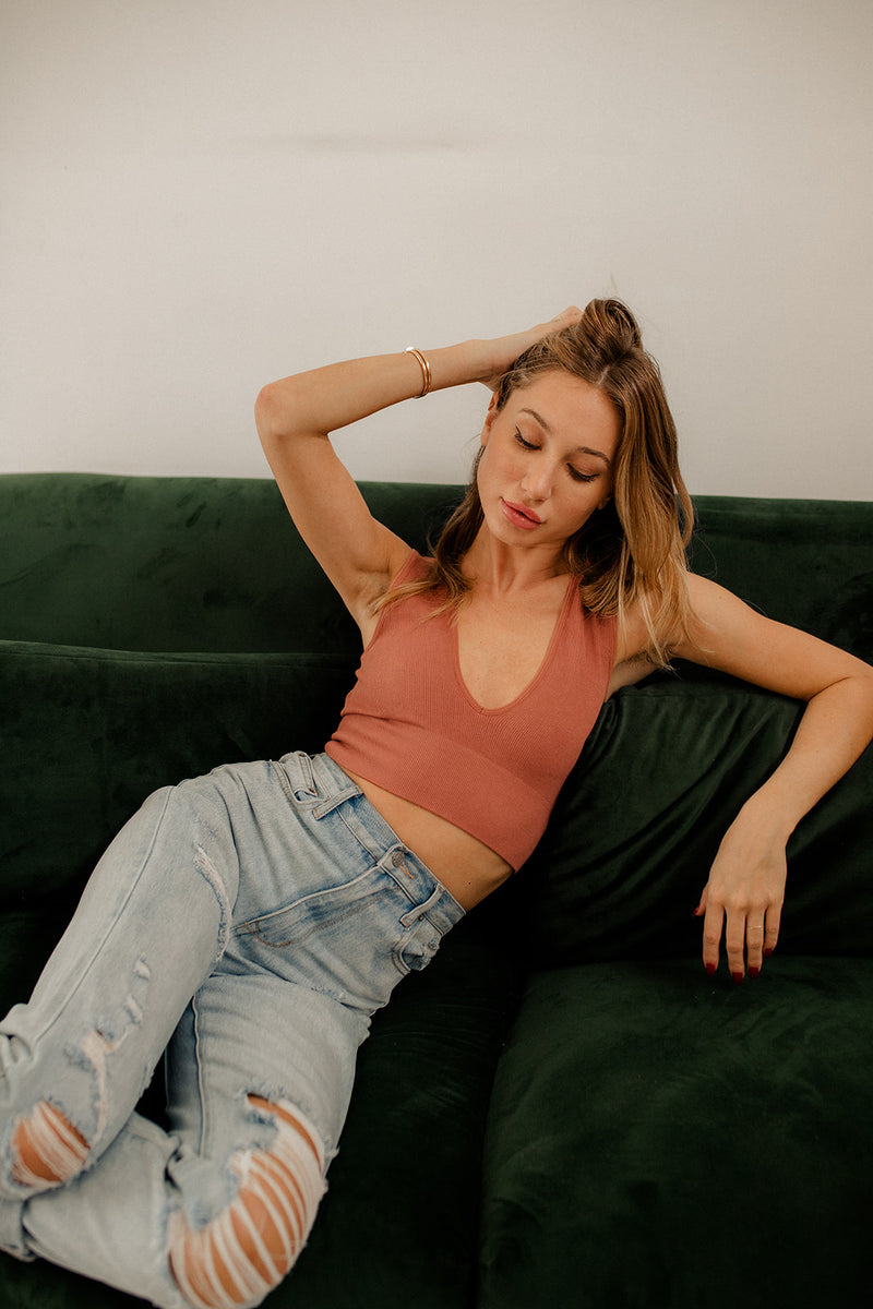 Jolie Ribbed Seamless Crop Top - Chestnut