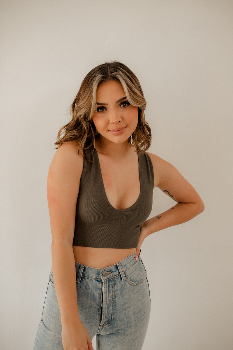 Jolie Ribbed Seamless Crop Top - Moss