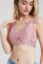 Cassie Padded Lace Bralette - Mauve